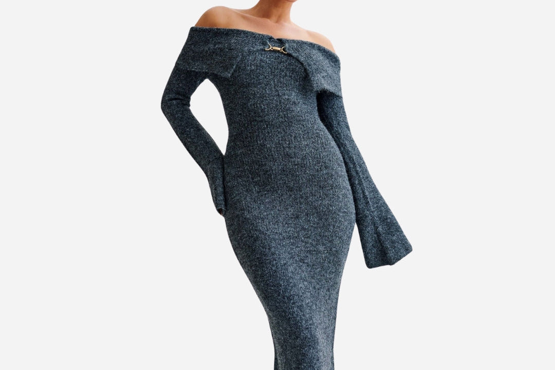 Baxter Off-Shoulder Knit Dress – Luxe Comfort en Tijdloze Glamour